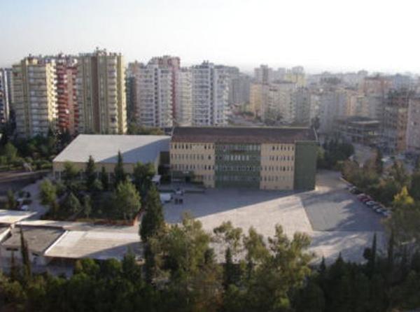 Adana Anadolu Lisesi resmi